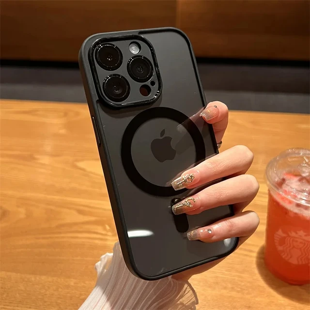 Magnetic Case with Wireless Charging - Image 15
