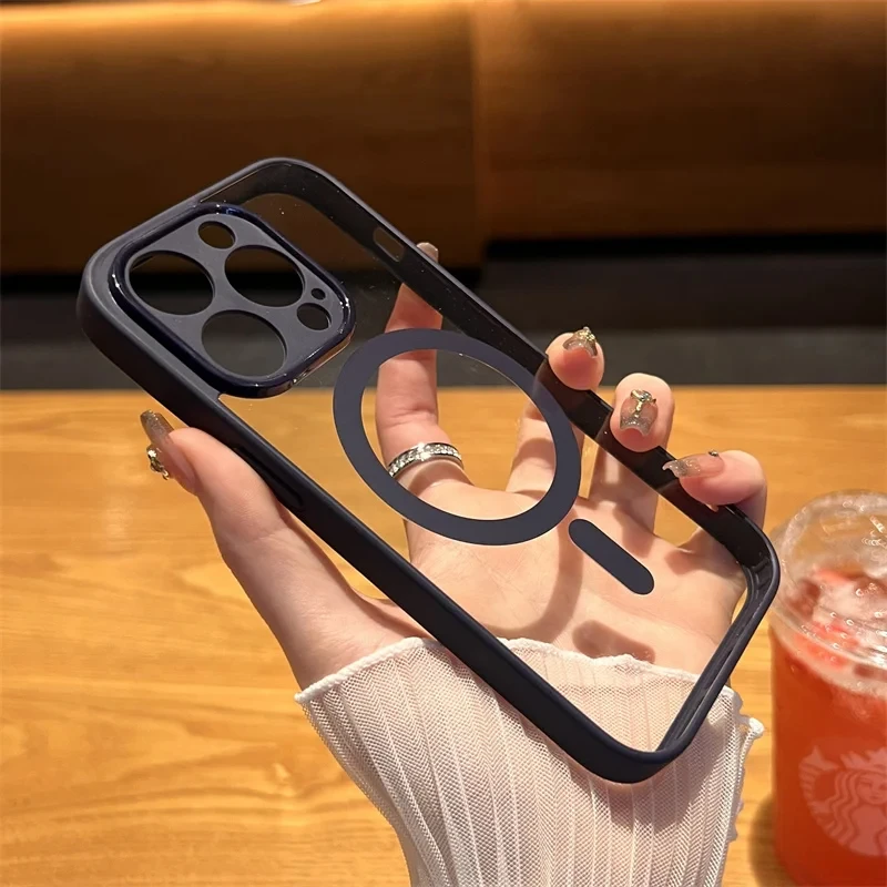 Magnetic Case with Wireless Charging - Image 5